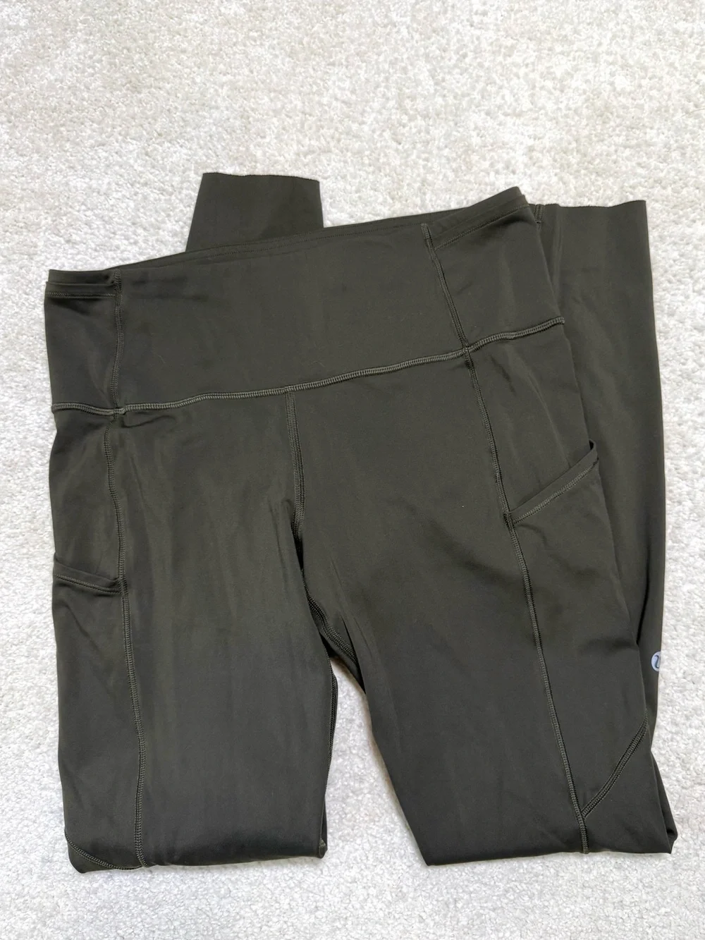 Lululemon Fast and Free Leggings 28